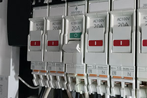 エアコン設置に伴う電気工事